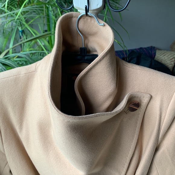TED BAKER London coat. Camel color. Rose gold trimmings. Winter coat - Picture 7 of 17